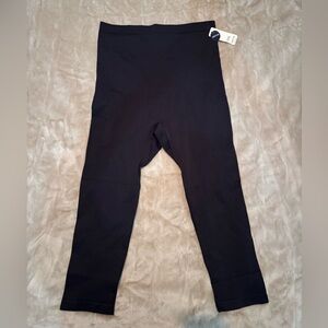 Empetua by Shapermint High-Waisted Shaping Capri Leggings